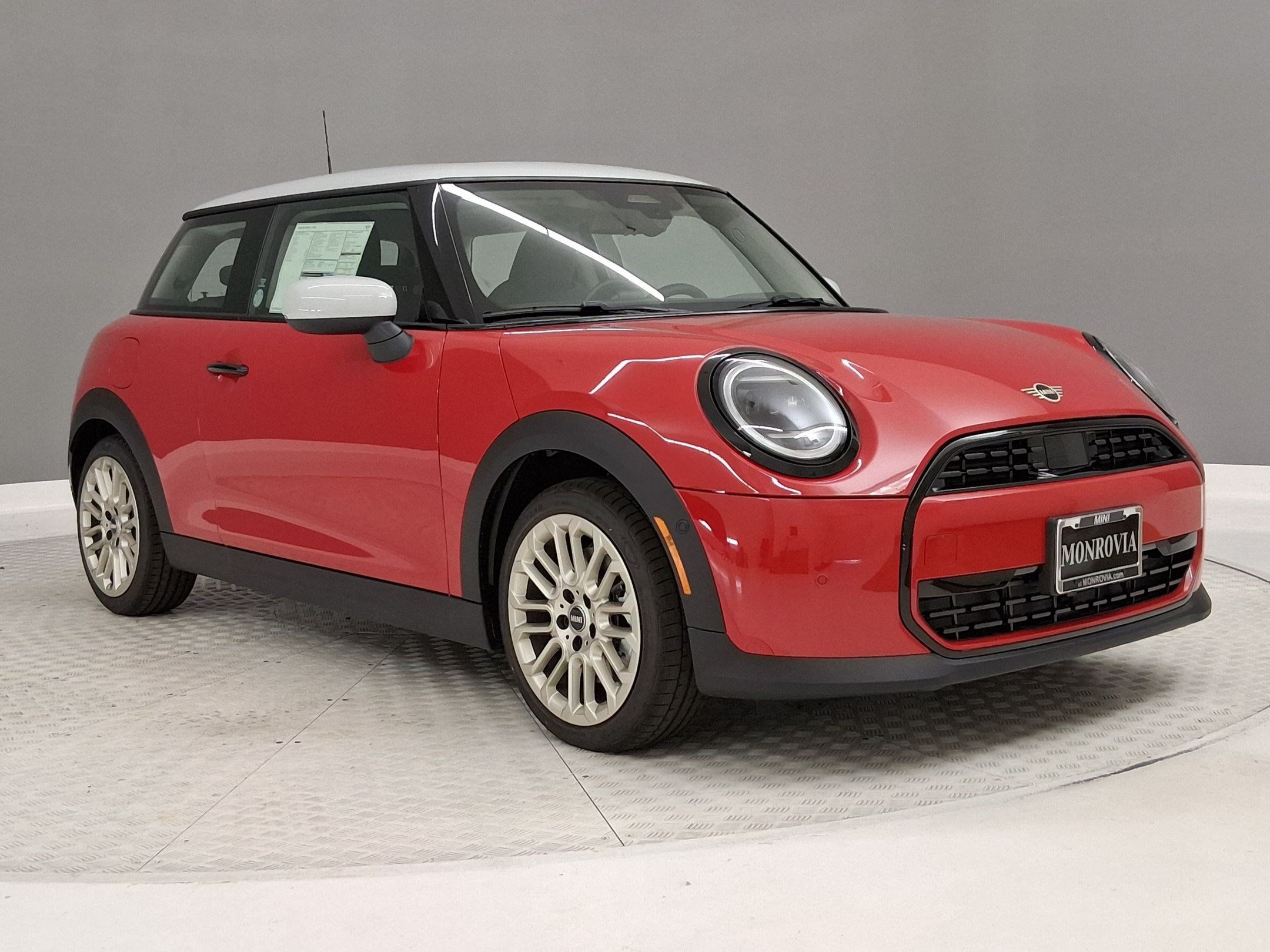 New 2026 MINI Cooper 2-Door Hardtop FWD image 5