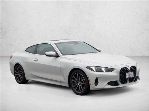 Used 2025 BMW 430i Coupe w/ Convenience Package image 3