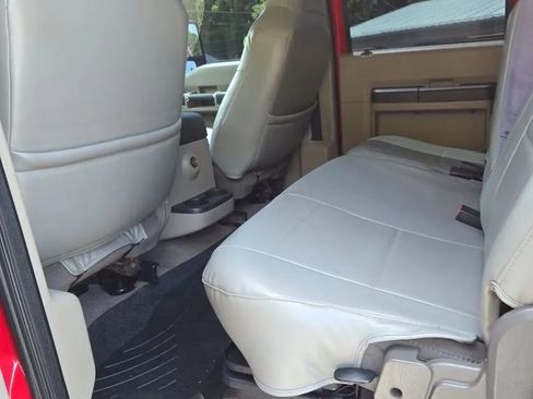 Used 2010 Ford F250 XLT AWD/4WD image 8