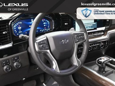 Used 2023 Chevrolet Silverado 1500 RST w/ Z71 Off-Road Package AWD/4WD image 24