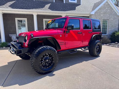 Used 2017 Jeep Wrangler Unlimited Sport w/ Quick Order Package 24S AWD/4WD image 2