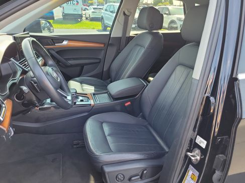 Used 2021 Audi Q5 Premium Plus image 18