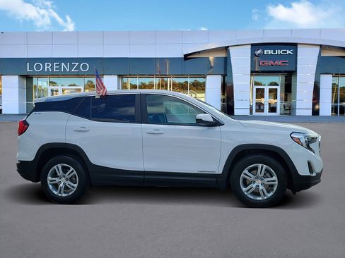 Used 2021 GMC Terrain SLE image 4