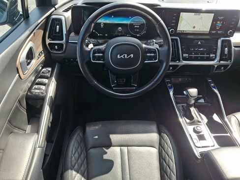 Used 2023 Kia Sorento SX Prestige AWD/4WD image 12