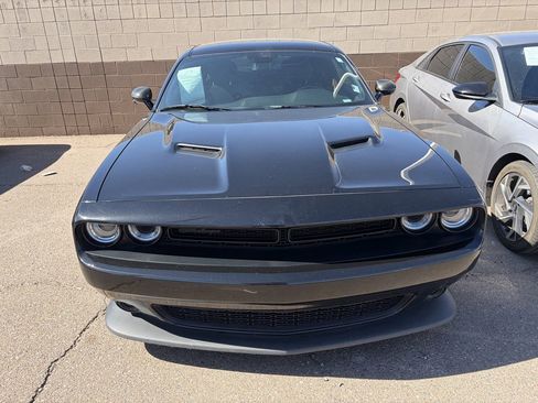 Used 2021 Dodge Challenger SXT w/ Blacktop Package RWD image 3