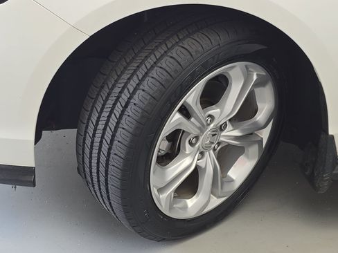 Used 2023 Honda Accord LX image 30