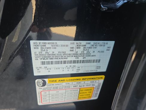 Certified 2024 Ford Expedition Max Platinum image 34