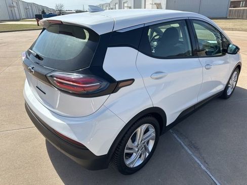 Used 2023 Chevrolet Bolt LT image 5