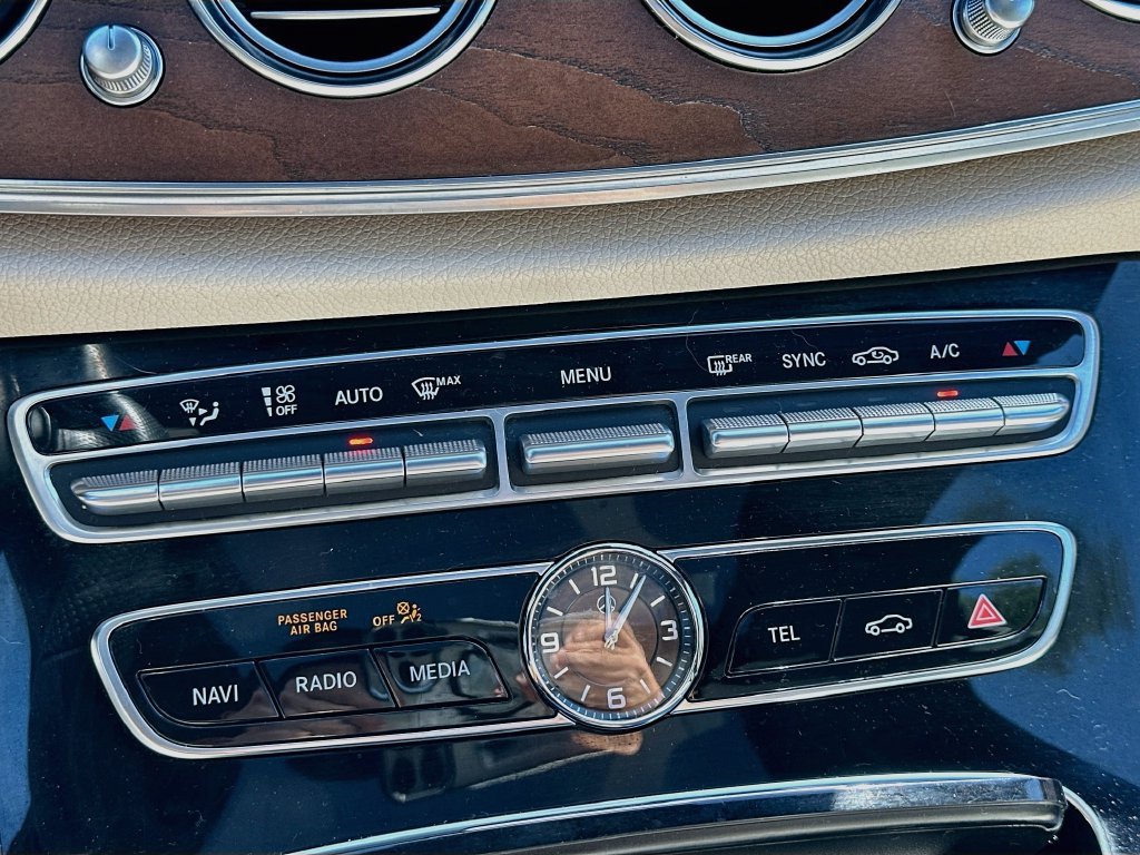 Used 2017 Mercedes-Benz E 300 4MATIC image 16
