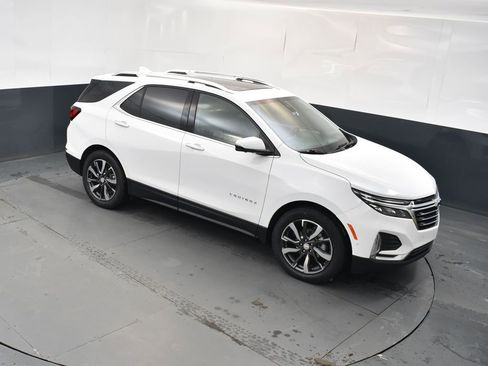 Used 2023 Chevrolet Equinox Premier image 37