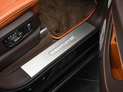 Certified 2022 Bentley Bentayga image 48