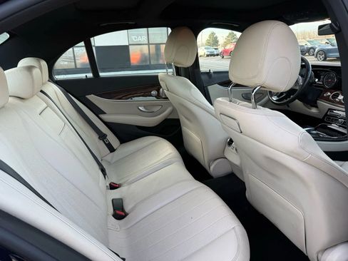 Used 2018 Mercedes-Benz E 300 4MATIC image 23