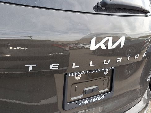 Used 2023 Kia Telluride SX Prestige X-Line image 6