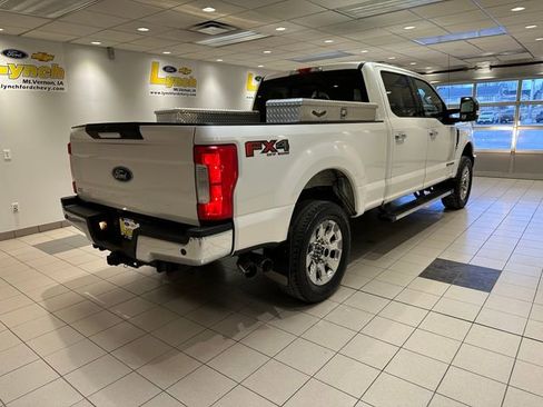 Used 2017 Ford F250 Lariat w/ Chrome Package image 21