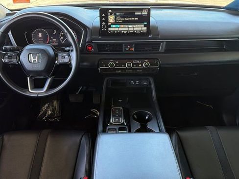 Certified 2024 Honda Pilot EX-L image 17