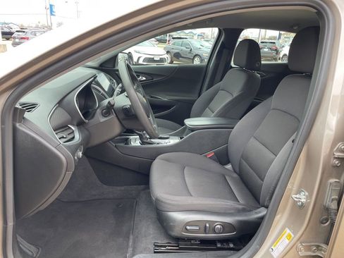 Used 2023 Chevrolet Malibu LT FWD image 8