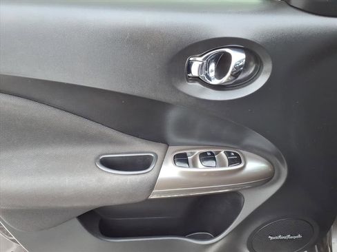 Used 2013 Nissan Juke SL w/ Midnight Edition image 6