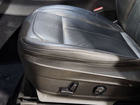 Used 2018 Alfa Romeo Stelvio AWD image 41