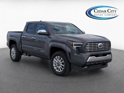 Used 2025 Toyota Tacoma Limited AWD/4WD image 1