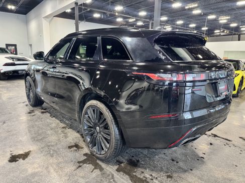Used 2019 Land Rover Range Rover Velar R-Dynamic SE image 3