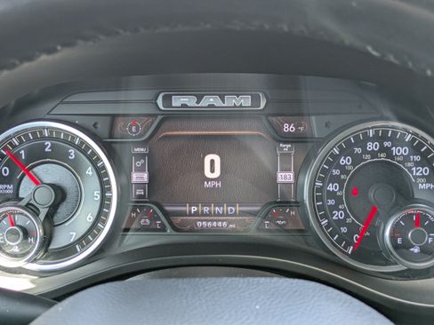 Used 2022 RAM 1500 Laramie AWD/4WD image 25