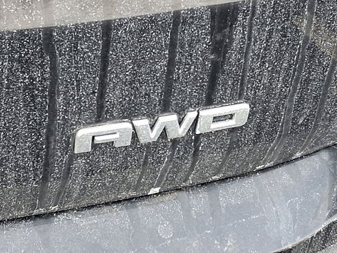 Used 2019 GMC Terrain SLE w/ Driver Convenience Package image 10