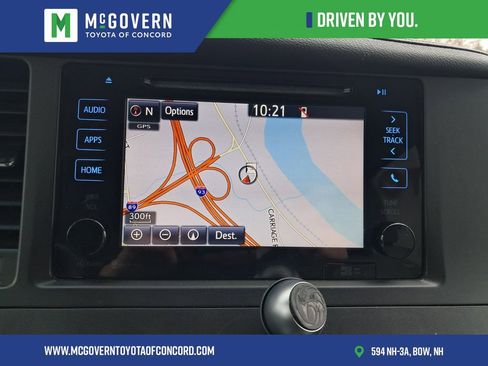 Used 2015 Toyota Sienna XLE w/ XLE Navigation Package FWD image 30