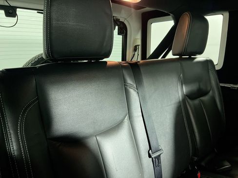 Used 2017 Jeep Wrangler Unlimited Sport image 30