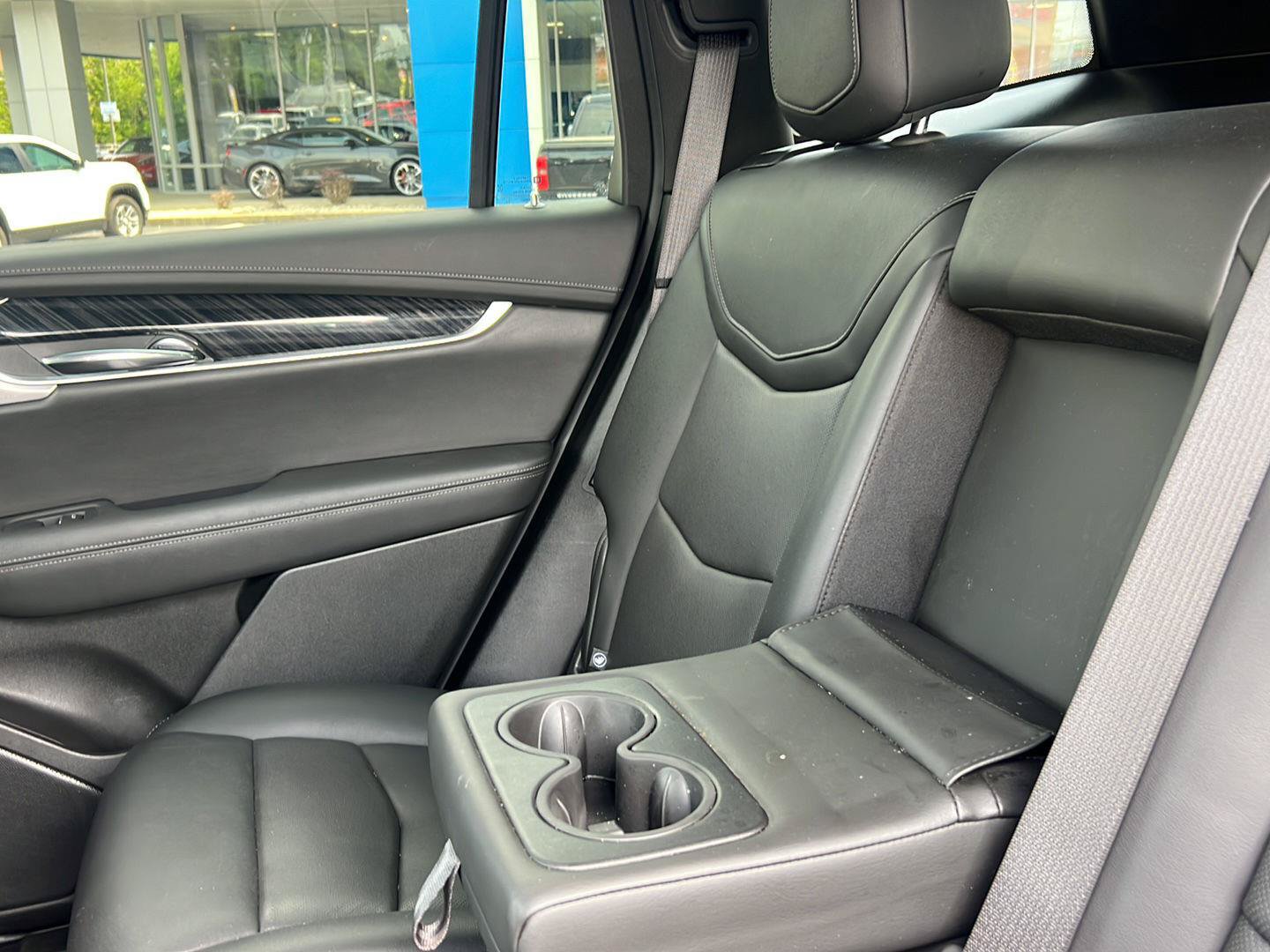 Used 2024 Cadillac XT6 Premium Luxury AWD/4WD image 32