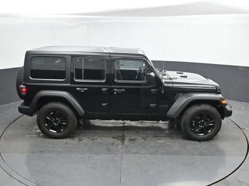 Used 2023 Jeep Wrangler Unlimited Sport AWD/4WD image 35
