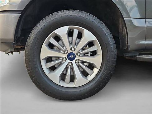 Used 2018 Ford F150 XL w/ Equipment Group 101A Mid RWD image 23