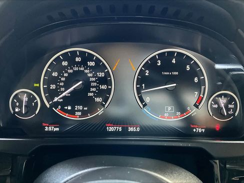 Used 2017 BMW X5 xDrive50i image 25