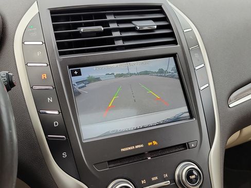 Used 2017 Lincoln MKC Reserve FWD image 34