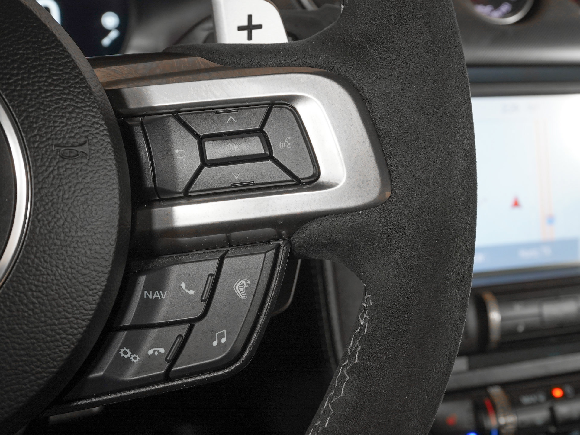 Used 2021 Ford Mustang Shelby GT500 w/ Technology Package RWD image 19