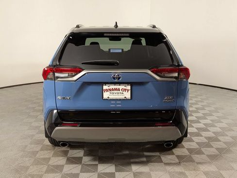 Used 2024 Toyota RAV4 XSE AWD/4WD image 4
