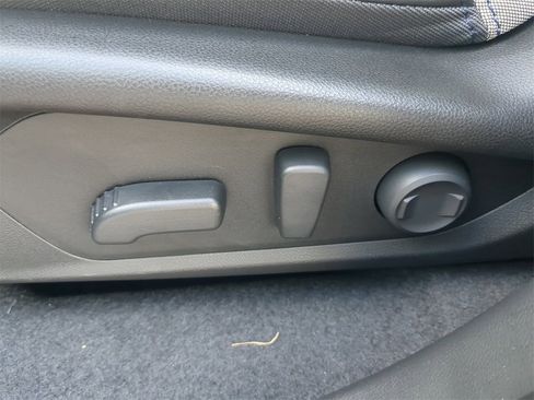 New 2025 Subaru Forester Premium image 18