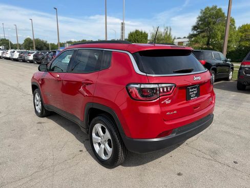 Used 2021 Jeep Compass Latitude w/ Sun and Sound Group AWD/4WD image 5