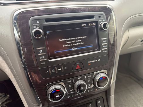 Used 2017 Buick Enclave Leather w/ Trailering Package image 21