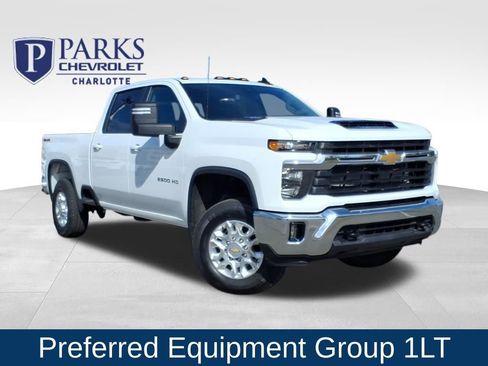 Used 2025 Chevrolet Silverado 2500 LT image 1