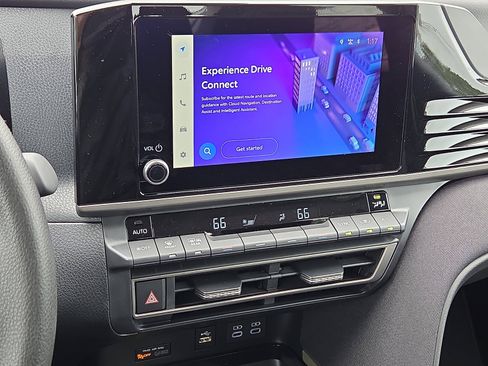 New 2026 Toyota Camry LE image 10