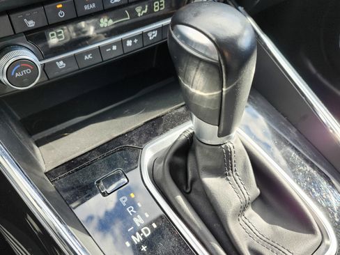 Used 2022 MAZDA CX-9 Touring Plus image 37