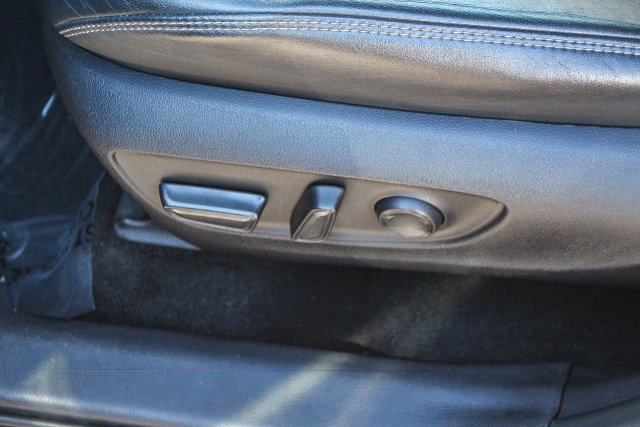 Used 2020 Toyota RAV4 XLE Premium w/ Carpet Mat Package FWD image 27