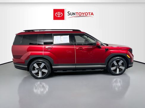 Used 2024 Hyundai Santa Fe Limited FWD image 2