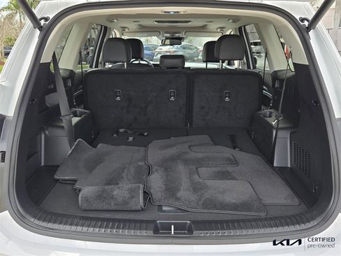 Certified 2024 Kia Telluride EX image 15