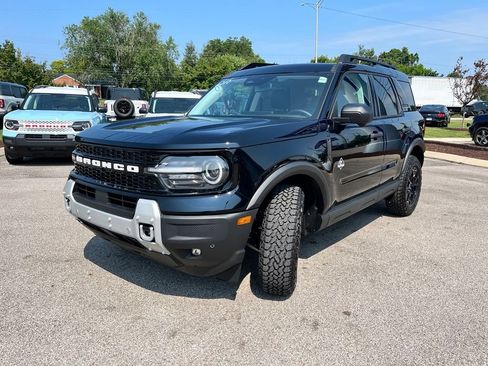 New 2026 Ford Bronco Sport Outer Banks w/ Sasquatch Outer Banks Package AWD/4WD image 3