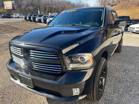 Used 2017 RAM 1500 Sport w/ Black Ram 1500 Sport Group image 4
