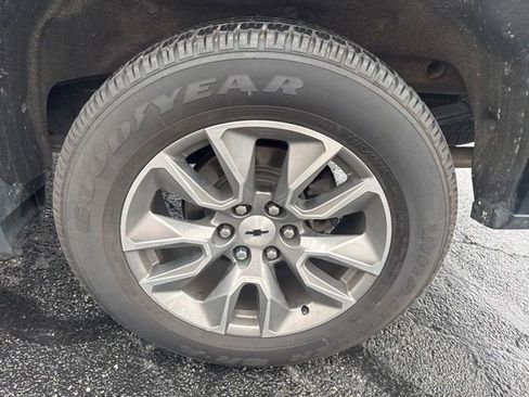 Used 2019 Chevrolet Silverado 1500 RST AWD/4WD image 30