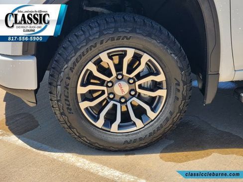 Used 2020 GMC Sierra 1500 AT4 w/ AT4 Premium Package AWD/4WD image 13