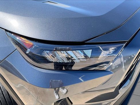 Used 2022 Toyota RAV4 LE FWD image 24