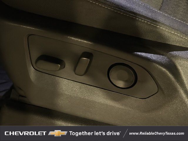 Used 2024 Chevrolet Silverado 1500 LT Trail Boss AWD/4WD image 31